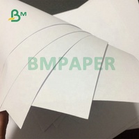 80gsm 90gsm 120gsm 61x86cm Offset Uncoating White Paper Board pour l'impression de livres