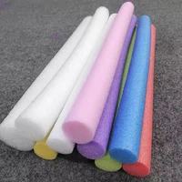 Emballage haute densité personnalisé protège le tube de remplissage en mousse de polyéthylène, la barre flottante de natation, le cylindre en mousse EPE