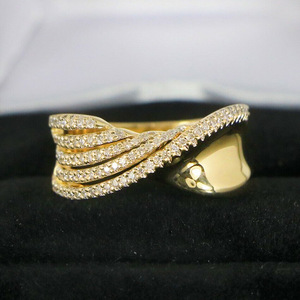 Anello dal Design Punk Lineare, Stile Unico per Donne - Product Image 2