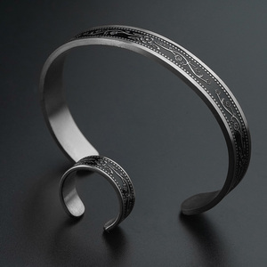 Ensemble de bijoux en acier inoxydable noir, argenté, en acier inoxydable 316, bracelet tendance en cuir en forme de C pour femmes et hommes - Product Image 1