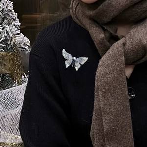 European American Fashion Micro-Inlaid Zircon Suit <b>Pin</b> Green <b>Butterfly</b> Brooch Pearl Chest Flower Copper Gold-Plated Number - Product Image 4