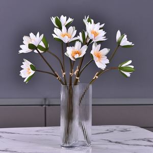 LO-525 Vente en gros de 60 cm, 2 tiges, bouquet de fleurs de lotus artificielles, fausses fleurs de lys pour la décoration de la maison et des mariages - Product Image 1