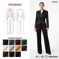 Combinaison de smoking bleu sur mesure en crêpe de laine sans manches avec revers en satin contrastant, une pièce, écologique GRS