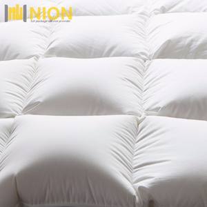 Producto más vendido Pure White Duck Down Edredón Venta caliente Edredón interior - Product Image 3
