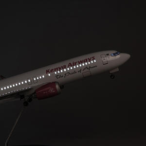 Modèle d'<span class=keywords><strong>avion</strong></span> en résine Boeing 737-800 <span class=keywords><strong>Kenya</strong></span> Airways à l'échelle 1/85, 47 cm, avec LED et trains d'atterrissage, objet de collection - Product Image 2