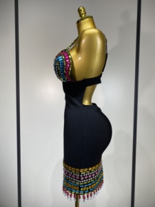 <span class=keywords><strong>Abito</strong></span> Aderente da Donna con Scollo a V, <span class=keywords><strong>Nero</strong></span> con Diamanti Colorati Scintillanti, <span class=keywords><strong>Elegante</strong></span> per Serate di Gala, Feste e Compleanni di Lusso - Product Image 3