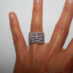 Anello Incrociato per Donne, Stile Elegante e Scintillante, Gioiello alla Moda per Uso Quotidiano e Feste, Idea Regalo - Product Image 3