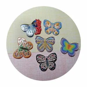 100pcs Custom Cute Butterfly Resin Planar Acrylic Charms Cartoon Resin Flatback Butterfly Ornament For Decoration Hairbow Crafts