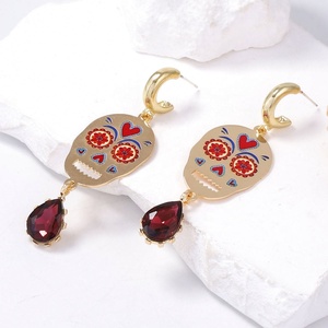 Pendientes de Botón con Circonitas Microincrustadas en Forma de Gota de Agua, Color Metalizado con Calavera de Halloween, Accesorio Festivo para Mujer, Regalo - Product Image 4