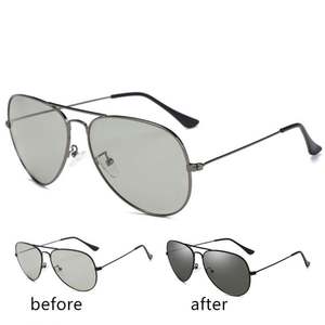 Gafas de Sol de Piloto Metálicas Vintage de Moda con Logotipo Personalizado al por Mayor, Gafas de Sol Polarizadas Fotocromáticas con Marco de Aleación UV400 para Hombre y Mujer - Product Image 1