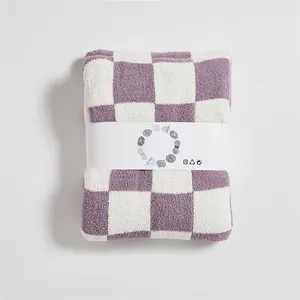 2023 Hot Selling Wholesale Plaid Super Soft Chunky Checkerboard Microfiber Knitted Throw Blanket For Winter QPG