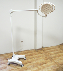Lampe d'examen médical LED portable sans ombre, lumière d'inspection sur pied pour clinique vétérinaire et chirurgicale - Product Image 2