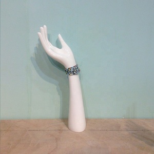 Espositore per Gioielli a Forma di Mano Femminile in Materiale FRP per Adulti, <span class=keywords><strong>Modello</strong></span> MDF01H - Product Image 5