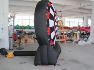 EMPIRE - Tablero de Dardos Inflable, Tela Oxford, Material de PVC, Modelo para Área Deportiva, 2.5m de Alto x 2m de Largo x 1.5m de Ancho, Capacidad de 300 kg, para Uso en Interiores/Exteriores - Product Image 2