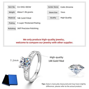 Cincin Tunangan Wanita Model Greek Key Solitaire dengan Zirkon 7mm, Dekorasi Hip Hop untuk Pernikahan Pasangan, Model Jepit Jari - Product Image 4