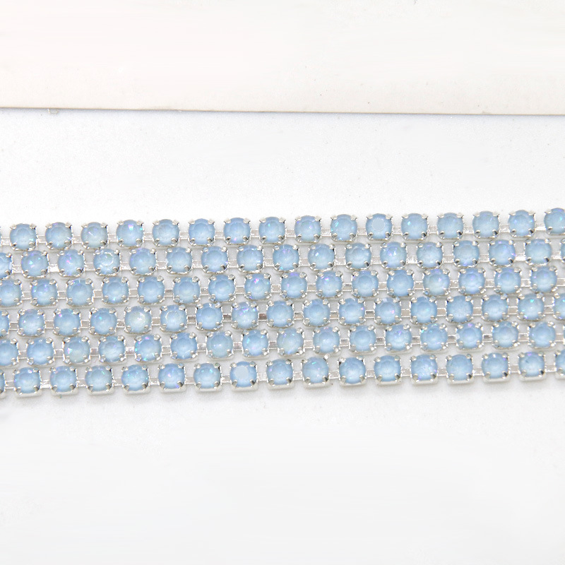Base argentée avec moka bleu clair