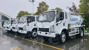 Bulk order of Shacman heavy-duty <b>suction</b> trucks popular overseas 10-ton sewage tank high horsepower & powerful <b>suction</b> - Product Image 4