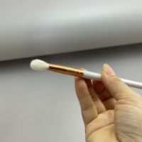 Fard à paupières 3D en poudre blanche, 1 pièce, fond de teint liquide, base synthétique, mélange de détails, outil de beauté pour le visage et les yeux