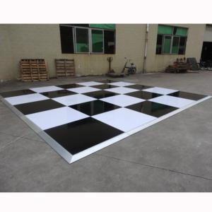 Pista de Baile Modular de Madera en Blanco y Negro para Bodas al Aire Libre - Product Image 2