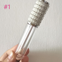 Tubes de gloss cosmétique vides en plastique de 4,5 ml avec applicateurs, personnalisables avec logo et marque privée