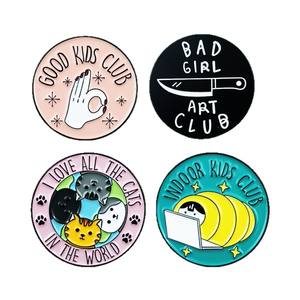 Divertido Broche con Patrón de Dibujos Animados en Inglés, Personalizado y Creativo, Insignia Metálica con el Gesto de "OK" para Pasar la Noche Armando Series - Product Image 5