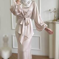 Sharut Eid est une robe de mariée modeste de luxe pour les femmes Dubai turc élégant Satin caftan Abaya 2 pièces ensemble respirant automne