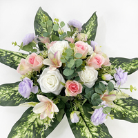 Fleurs de cimetière funéraire Fleurs artificielles 3D Hommage funéraire Arrangements floraux Hommage au cercueil