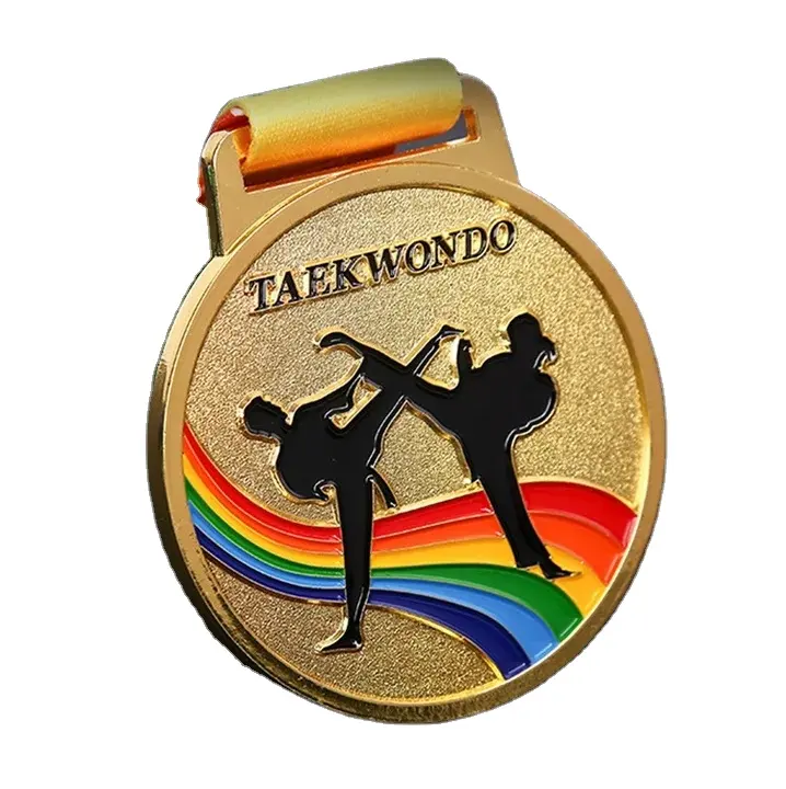 Çin fabrika toptan düşük adedi çinko alaşım 3d madalya altın ödülü maraton koşu özel Metal spor madalya tasarım kendi