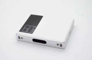 CHN Spec DG60 Glossimètre à angle de 60 degrés, petit et léger, avec mesure précise et longue autonomie de la batterie - Product Image 1