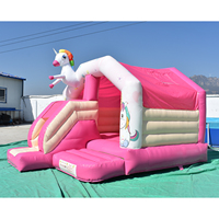 Château gonflable rose en PVC avec toboggan et aire de saut, thème ferme ou licorne, pour fêtes en extérieur dans la cour