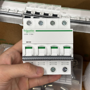 <span class=keywords><strong>Disjoncteur</strong></span> miniature IC65N Pro dernière génération 1P 2P 3P 4P 6-63A MCB pour usage domestique, commercial et industriel en plastique - Product Image 1