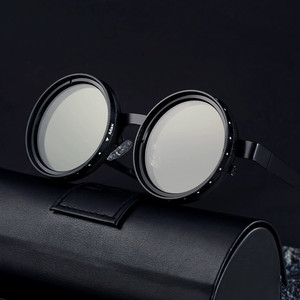 Nuovi Occhiali da Sole Regolabili Leggeri con Zoom e Montatura Rotonda Polarizzata per Uomo 2026 - Product Image 5