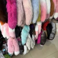 Porte-clés en queue de renard colorée en gros, 40 cm, véritable pendentif en queue d'animal moelleuse, joli breloque de sac, décoration de sac à dos, porte-clés de voiture, cadeau