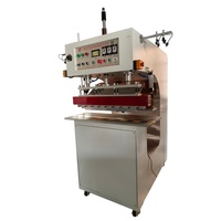 Machine de soudage haute fréquence à tête unique pour le traitement des tentes, des bâches et des tissus de rideaux de porte