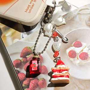 Cute Girly Heart Sweet Ins Style Stereo Bow Strawberry Cake Cubiertos Decoración Llavero Hecho de aleación - Product Image 4