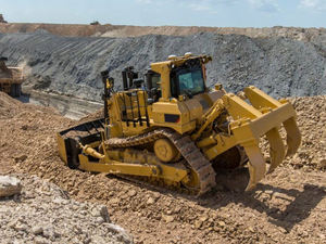 Тяжелый гусеничный бульдозер D9T мощностью 410 л.с. для горных, дорожных и карьерных проектов - Product Image 3