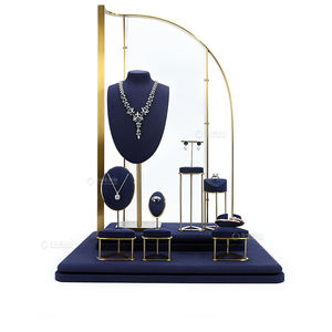 Présentoir de Luxe Personnalisé pour Bijoux en Métal – Support de Rangement pour Bagues, Boucles d'Oreilles et Colliers – Buste de Présentation de Bijoux - Product Image 5