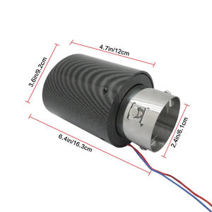 Silencieux d'<span class=keywords><strong>échappement</strong></span> <span class=keywords><strong>Scorpion</strong></span> en fibre de carbone modifié pour voitures Gorge de queue en acier inoxydable avec lumière colorée LED et buse de queue - Product Image 4