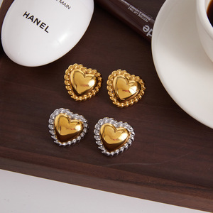 Pendientes <span class=keywords><strong>de</strong></span> <span class=keywords><strong>Moda</strong></span> ERESI, Venta al por Mayor, Chapados en Oro <span class=keywords><strong>de</strong></span> 18k PVD, Acero Inoxidable 316L, Diseño <span class=keywords><strong>de</strong></span> Espiral, Pendientes Personalizados con Forma <span class=keywords><strong>de</strong></span> Corazón - Product Image 3