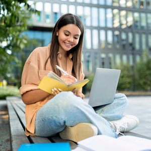 Logotipo personalizado A6 PU Mini <span class=keywords><strong>cuaderno</strong></span> <span class=keywords><strong>de</strong></span> bolsillo <span class=keywords><strong>de</strong></span> <span class=keywords><strong>tapa</strong></span> <span class=keywords><strong>dura</strong></span> con bolígrafos banda elástica diario portátil registro <span class=keywords><strong>de</strong></span> reuniones suministros <span class=keywords><strong>de</strong></span> negocios - Product Image 6