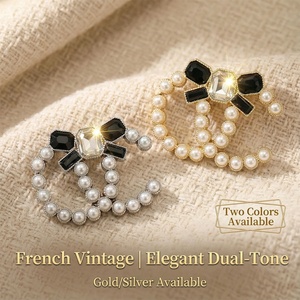 Broche de Aleación Chapado en Oro de Marca de Lujo, Broche de Diseño, Accesorios Decorativos, Joyería de Moda para Ropa - Product Image 1