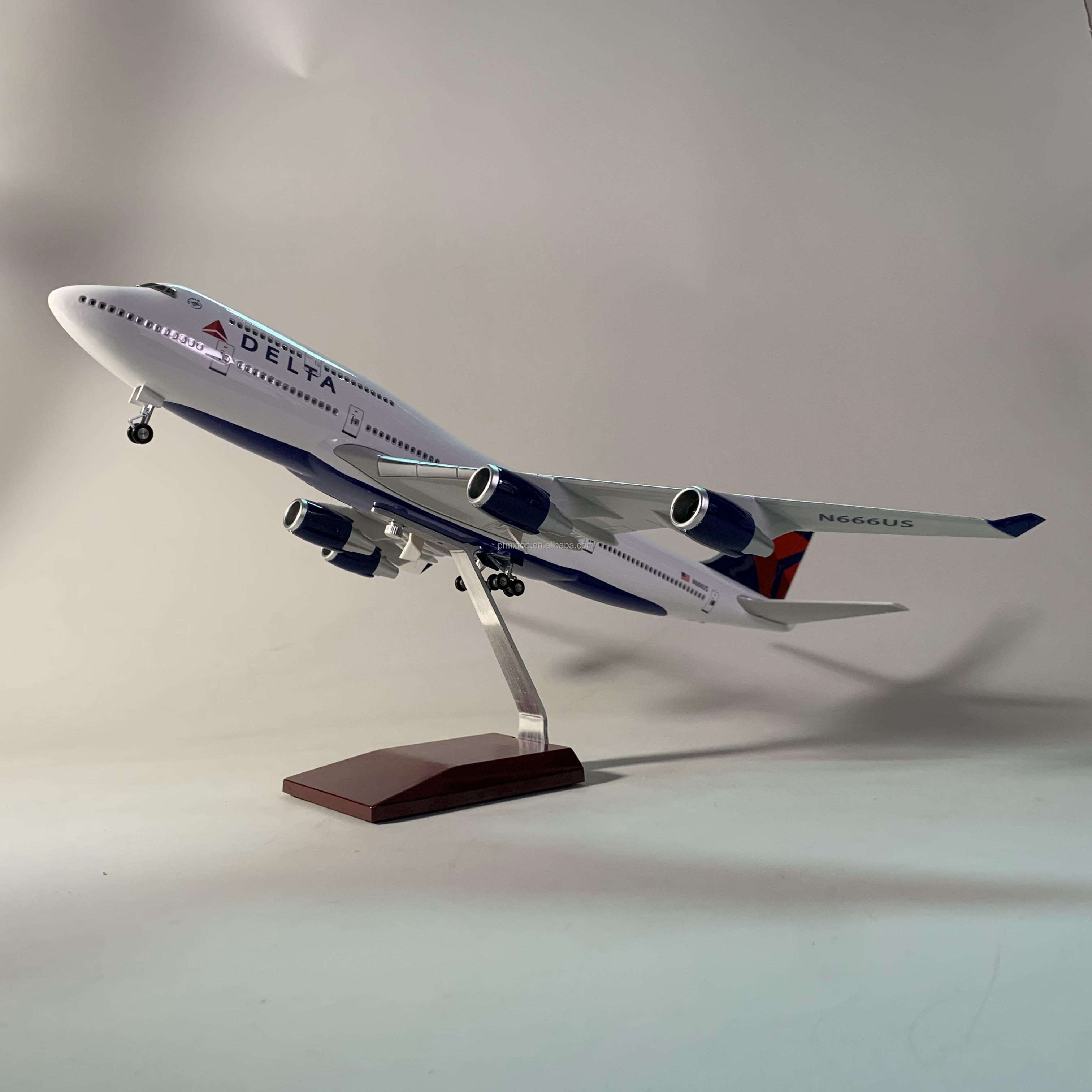 LED Delta Boeing 747-400 Model Airplane 1/150 Scale with Stand