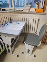 Tables et chaises d'école et de salle de classe modernes et confortables personnalisées en gros pour chambre à coucher, salon, bureau à domicile, bureau d'enfant