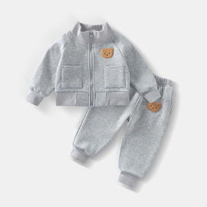 Ensemble de Survêtement Chaleureux en Polaire Automne Hiver 2026 pour Bébés, Garçons et Filles – Vêtements de Sport Simples et Confortables avec Motifs Animaux - Product Image 4