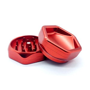 Meuleuse hexagonale à 2 couches en alliage d'aluminium de haute qualité de 63mm Logo personnalisé Accessoires de fumée en gros Pipes à fumer - Product Image 5