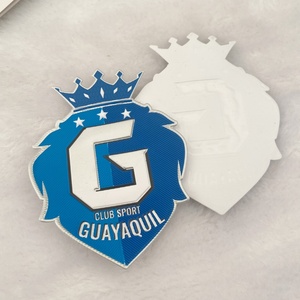 Écussons 3D personnalisés en caoutchouc à bas prix, style patch souple en silicone pour vêtements de sport, écussons thermocollants en PVC pour la décoration de clubs - Product Image 2