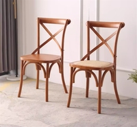 Chaise de salle à manger empilable en bois de bouleau massif avec dossier croisé, design antique, assise en rotin pour événements extérieurs, mariages et usage domestique