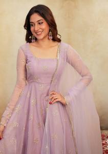 Vestido de Alta Calidad para Mujer, Diseño Étnico para Fiestas, Navratri, Diwali, Bodas y Celebraciones Culturales, Proveedor al por Mayor - Product Image 4