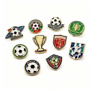 Al por mayor: Pins de equipos de fútbol con impresión UV, letras elegantes, pins de solapa de metal esmaltado personalizados, insignias, broches, emblemas, imitación antigua - Product Image 2