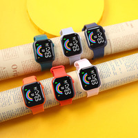 Montre électronique numérique LED en plastique 2026 pour hommes, femmes et étudiants, écran couleur arc-en-ciel personnalisé, petite montre de loisirs carrée